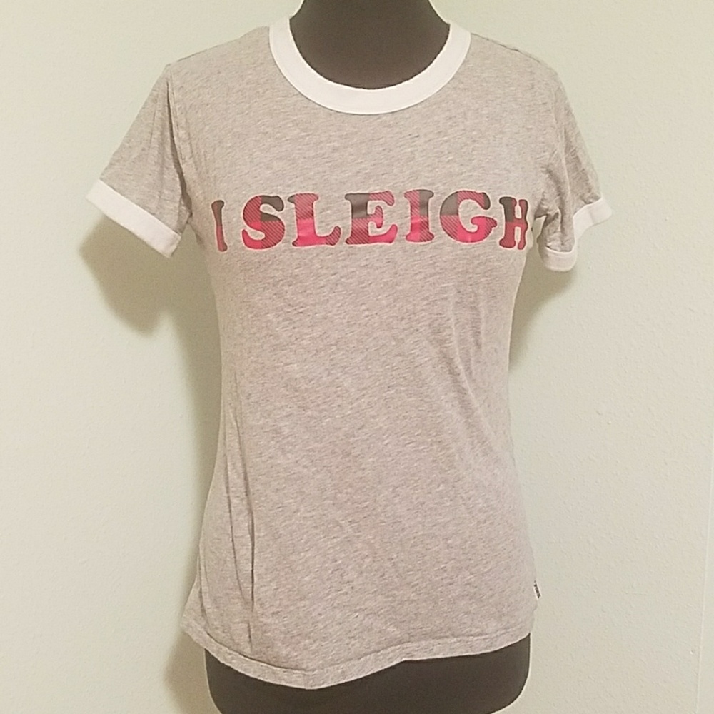 PINK I sleigh t shirt